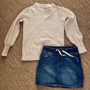Girls gap denim skirt and sweater Small (6/7) outfit